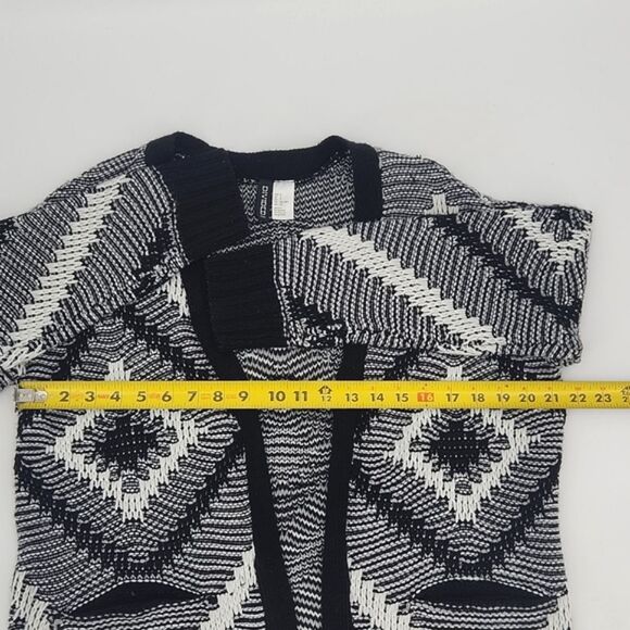 H&M Jacquard Knit Cardigan Size Small Womens Black White Long Sleeves Open Front - Picture 5 of 6